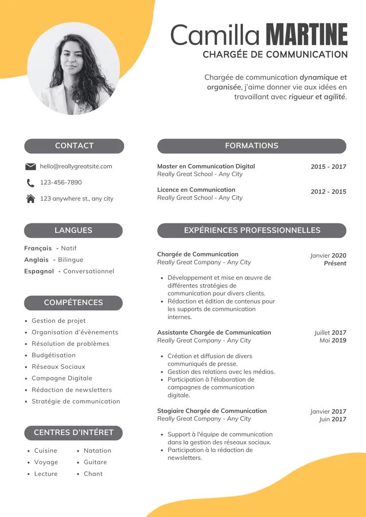 Exemple de CV Canva étudiant