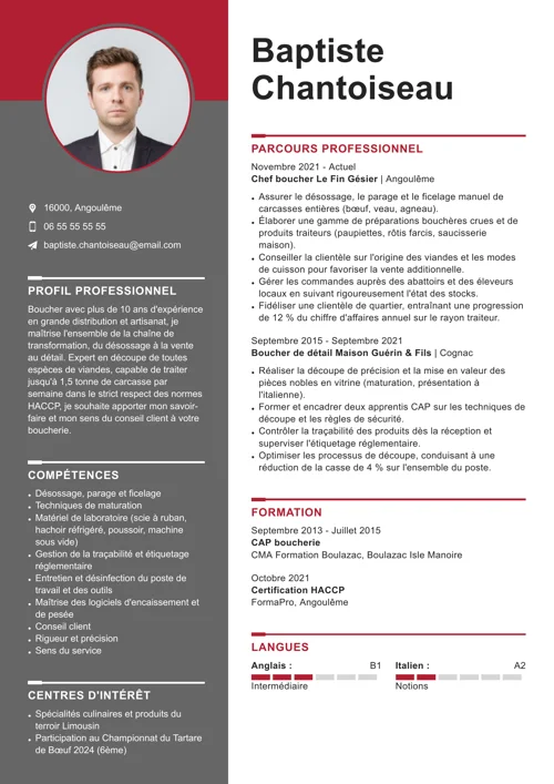 Exemple de CV de boucher avec photo, colonne latérale grise et éléments graphiques rouges
