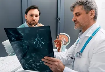 CV de neurologue : guide, conseils et exemples 2025