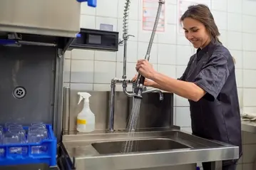 CV de plongeur en restauration : exemple et guide