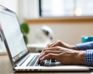 CV espagnol [modèle, exemples, conseils de traduction]