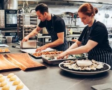 CV restauration-hôtellerie : exemple plongeur, cuisinier...