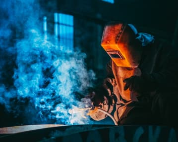 CV de soudeur : exemple et guide pour tous niveaux