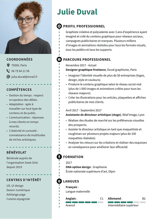Modèle de CV original avec photo et structure très détaillée