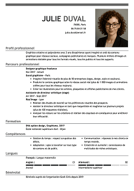 Modèle de CV professionnel avec photo et en-tête structuré