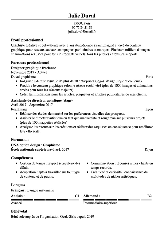 Modèle de CV simple structuré avec mise en page traditionnelle