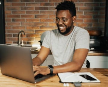 Références sur un CV [conseils pour les mettre en valeur]